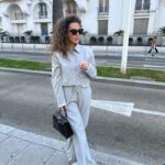 Tiziri Digne Instagram - Cannes is always a good idea ☀️ Qui a le plus beau look ? Isaho, Inaya ou moi ? 😜 #family #famille #lookdujour #outfitinspiration #cannes #frenchriviera