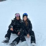 Tiziri Digne Instagram - Ice, ice baby ❄️ Fin des vacances au ski, on en a bien profité, entre nos exploits sur les pistes, les balades dans la nature, les sorties en luge, & évidemment les nombreux goûters & raclettes, tout était parfait ! ❤️ #skiseason #skiday #courchevel #vacancesenfamille