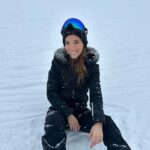 Tiziri Digne Instagram - Ice, ice baby ❄️ Fin des vacances au ski, on en a bien profité, entre nos exploits sur les pistes, les balades dans la nature, les sorties en luge, & évidemment les nombreux goûters & raclettes, tout était parfait ! ❤️ #skiseason #skiday #courchevel #vacancesenfamille