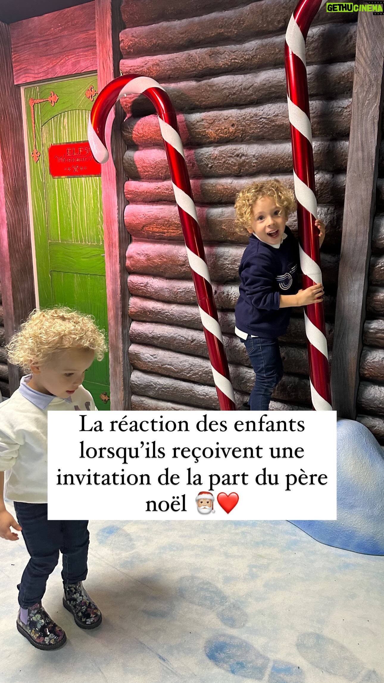 Tiziri Digne Instagram - On va rencontrer le vrai père Noël 🎅🏼 Je vous partagerais en story, et sûrement en post aussi si vous voulez vivre cette magie, virtuellement, avec nous ❤️ #noel #christmas #family #viedemaman #magiedenoel