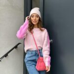 Tiziri Digne Instagram - Look du jour 🩷 Vous aimez ce look ? Je trouve qu’un peu de couleur en hiver ça donne bonne mine & ça fait du bien au moral ! ❄️ #outfit #outfitinspiration #lookdujour #styleblogger