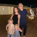Tiziri Digne Instagram - Desert adventure 🐪 Quelle soirée magnifique ! Buggy, danseuses, fire show, faucon, balade en chameau, les enfants (& les grands) étaient trop heureux ! 🙏🏼❤️ #dubai #vacances #famille #desert #uae