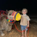 Tiziri Digne Instagram - Desert adventure 🐪 Quelle soirée magnifique ! Buggy, danseuses, fire show, faucon, balade en chameau, les enfants (& les grands) étaient trop heureux ! 🙏🏼❤️ #dubai #vacances #famille #desert #uae