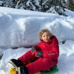 Tiziri Digne Instagram - Ski season started 🎿 On a enfin trouvé une activité qu’Inaya apprécie ici : la luge ! 🛷 si vous avez d’autres idées qui pourrait lui plaire n’hésitez pas! ❤️ #famille #family #ski #skiseason