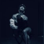 Toccara Jones Instagram - Regal. Timeless. Classic. Trends are for the temporary. Can’t keep up what you already are 😘 Swipe for vibes 🥰 Squad: Photographer: @missfitstudios Creative Director: @pmcmarketing Production Assistant: @xoxo.kinnn Make-Up: @geishaboii Wardrobe/Stylist: @free_2byoung & @bellissimothestylist Videographer: @keflon61
