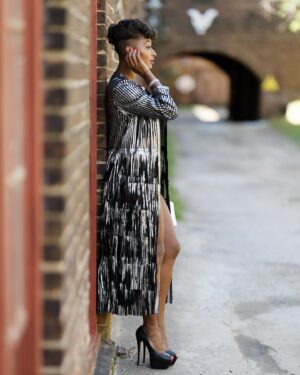 Toccara Jones Instagram - I like my pictures straight out of the camera. 

No photoshop.
No filters.
No editing. 

Raw, just like me 😉 That’s the biggest flex-

🎶Put you on a front page of a King Magazine, you gon getcho self hurt here… 🎶

“Paparazzi Street Fashion” with Toccara Jones.

A photography content collaboration series with @daeraemediagroup 
mixing fashion & street culture. 

Styling: @pmcmarketing @passionatechonvill 

Hair & Make-Up: @iamtoccarajones 

#swipeleft