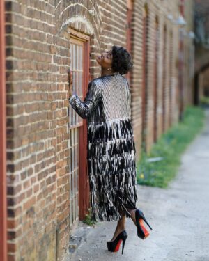 Toccara Jones Instagram - I like my pictures straight out of the camera. 

No photoshop.
No filters.
No editing. 

Raw, just like me 😉 That’s the biggest flex-

🎶Put you on a front page of a King Magazine, you gon getcho self hurt here… 🎶

“Paparazzi Street Fashion” with Toccara Jones.

A photography content collaboration series with @daeraemediagroup 
mixing fashion & street culture. 

Styling: @pmcmarketing @passionatechonvill 

Hair & Make-Up: @iamtoccarajones 

#swipeleft