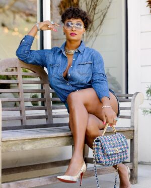 Toccara Jones Instagram - “Big bad wolf could never blow this house down”
- @ezwuzhere 

“Paparazzi Street Fashion” with Toccara Jones.

A photography content collaboration series with @daeraemediagroup 
mixing fashion & street culture. 

Styling: @pmcmarketing @passionatechonvill 

Hair & Make-Up: @iamtoccarajones 

#swipeleft