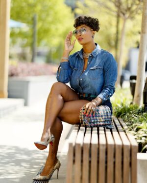 Toccara Jones Instagram - “Big bad wolf could never blow this house down”
- @ezwuzhere 

“Paparazzi Street Fashion” with Toccara Jones.

A photography content collaboration series with @daeraemediagroup 
mixing fashion & street culture. 

Styling: @pmcmarketing @passionatechonvill 

Hair & Make-Up: @iamtoccarajones 

#swipeleft