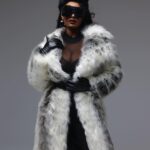 Toccara Jones Instagram - Don’t let no one play with you, your worth isn’t a negotiation. GLAM TEAM- Make Up: @Geishaboii Hair: @Derekjhair Styling: @royalfudgestyling Photography: @leslieandrewsphoto Creative Director: @passionatechonvill of @pmcmarketing #Swipe #fashion #supermodel #toccara #style #happiness #joy