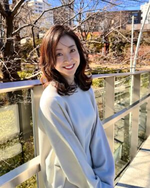 Tomoka Kurokawa Instagram - ♡
RADIO情報📣✨
来週ラジオに生出演します❣️
・2月26日(月) 13:00 〜
TOKYO FM
『山崎怜奈の誰かに話したかったこと。』
お楽しみに🤗
▫️
#山崎怜奈 さん
#山崎怜奈の誰かに話したかったこと 
#ダレハナ
#黒川智花 
#tokyofm
#radio
#出演は14時頃だと思います⏰