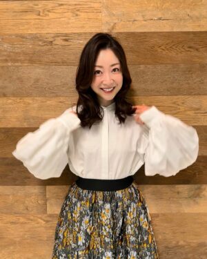 Tomoka Kurokawa Instagram - ♡
今夜のシェアハウスは、皆でサプライズを決行しますよ〜😀✊
楽しい様子をお届けできたら💘
▫️
#第９話は今夜11時放送
#リビングの松永さん
#リビ松
#シェアハウス