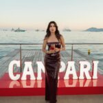 Tonia Sotiropoulou Instagram - Any real-life moment has the potential to become a story that creates cinema. @campariofficial We are cinema ❤️‍🔥 📷 @alexandros_makris_ #Cannes2024 #CampariCinema #WeAreCinema #EnjoyResponsibly