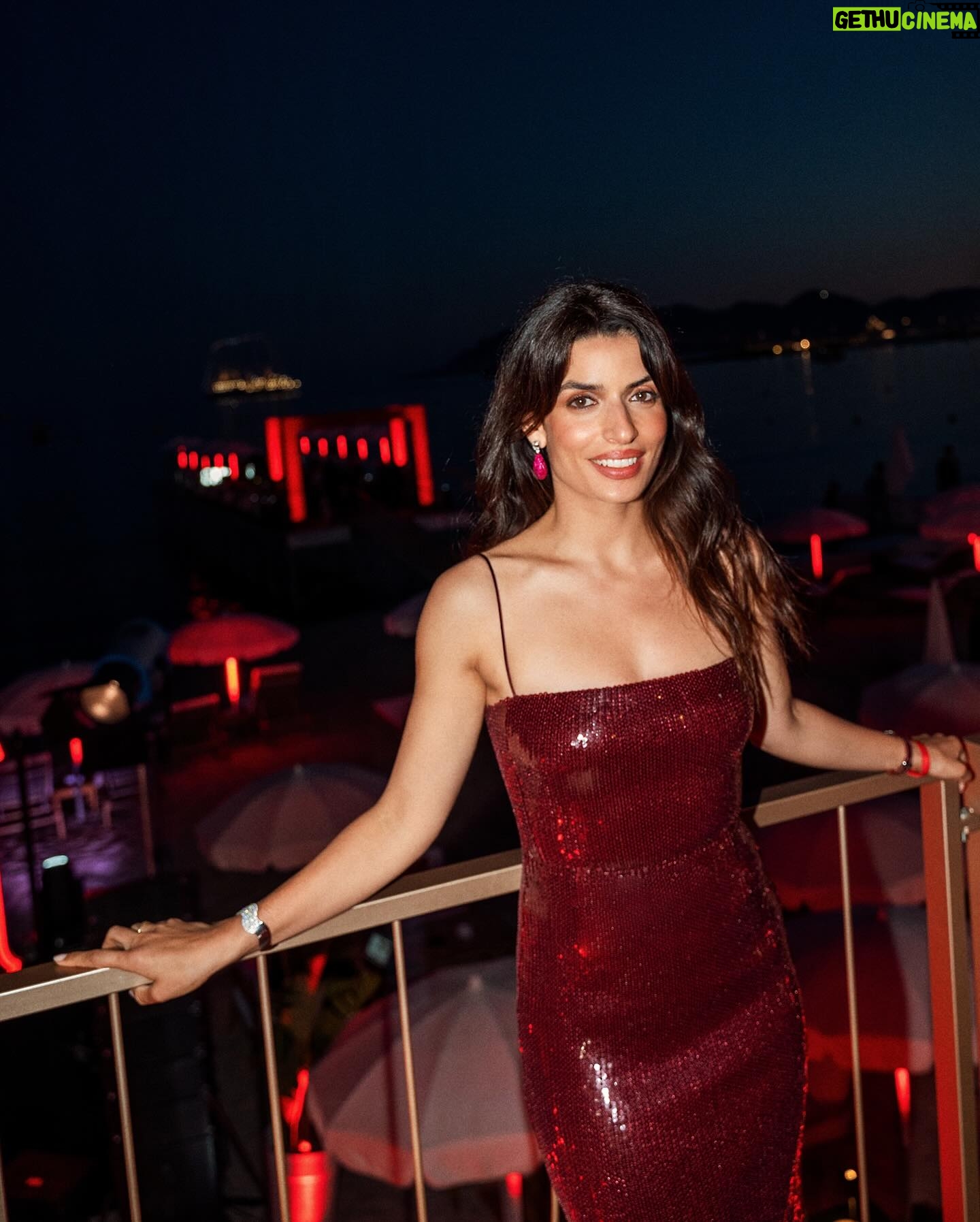 Tonia Sotiropoulou Instagram - Any real-life moment has the potential to become a story that creates cinema. @campariofficial We are cinema ❤️🔥 📷 @alexandros_makris_ #Cannes2024 #CampariCinema #WeAreCinema #EnjoyResponsibly
