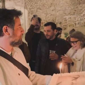 Tonia Sotiropoulou Instagram - 37. Αγάπη , υγεία , ευτυχία , αφθονία ❤️ Σας ευχαριστώ για τις ευχές και την αγάπη Να είμαστε όλοι καλά 🌟 #birthday #birthdaygirl #37 #80skid #friends #family #blessed #love