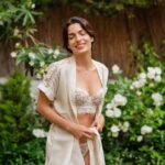 Tonia Sotiropoulou Instagram - Daisies for summer 🌸 @intimissimiofficial #intimissimi #intimissimigirls #adv