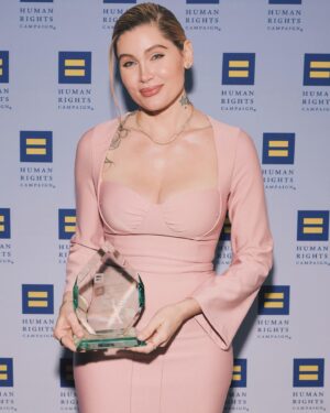 Trace Lysette Instagram - The trailblazer award last night with @humanrightscampaign - thank you to my loved ones who came out @iconstanelle @johnnysibilly @peppermint247 and congrats to @kingofbingo and Jeff Gennette on their awards. I’m sure the speech will be online somewhere. New York City will always have a piece of my heart and my soul 🫶