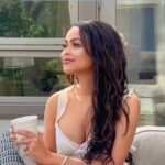 Tracey Edmonds Instagram - Happy Wednesday Fam! ✨ As we spring into this new month, let’s reflect on and be grateful for what we’ve been blessed with... while we await what’s to come. ❤️ God is AMAZING! Sending everyone LOVE! • • • • #spring #affirmations #motivation #wordoftheday #peacewithin #simplicity #liveyourbestlife #cleanlliving
