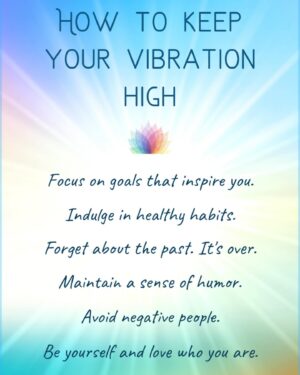 Tracey Edmonds Instagram - Happy Monday Fam!  Hope that everyone had a beautiful weekend!  BE the energy you wish to attract this week!  When you are a beacon of POSITIVE ENERGY, you'll see GREAt things unfold for you!  Let's GO!  Sending you LOVE! 🙏🏽❤️ #mifamilia #mothersdaylove 🥰