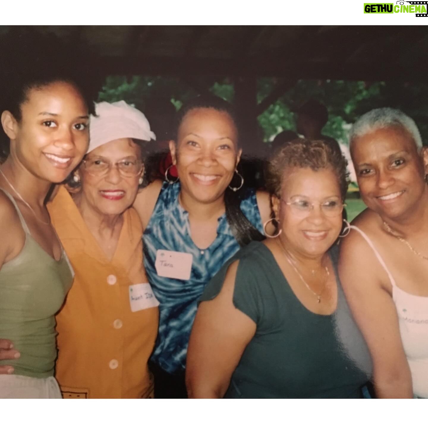 Tracie Thoms Instagram - These amazing women made me the woman I am today… And we are so lucky for it! Mom, Mariana, Aunt Sandra Wilton, and matriarch, Ida Davis. Thank you all for your love and sacrifices. @mariposa327 @a_manthedj_ and I carry you with us everywhere we go. We got some badass angels, let me tell you! Love and miss you ladies, so so much! ❤️❤️❤️❤️