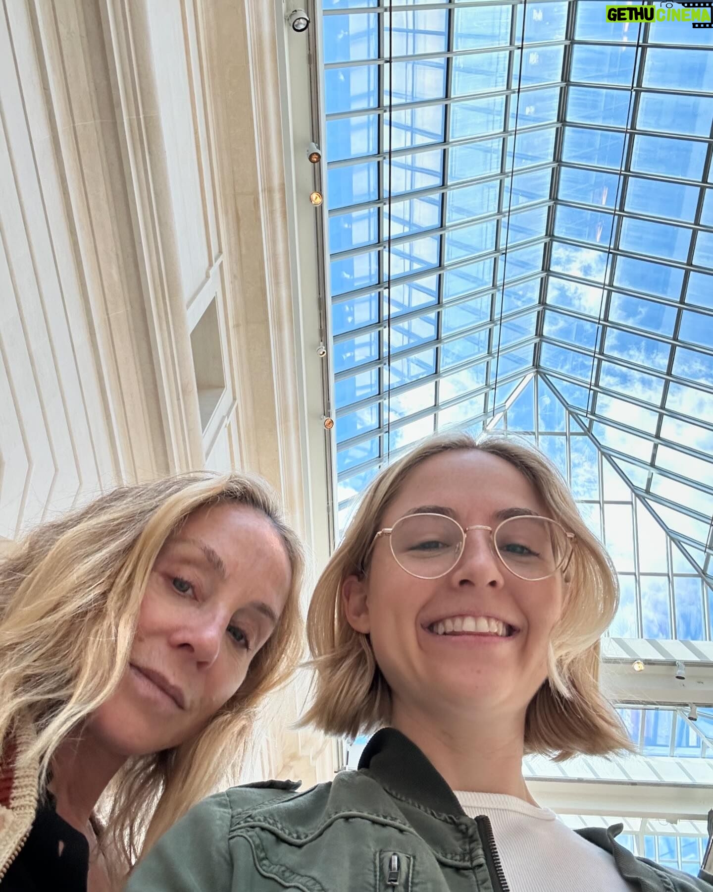 Tracy Pollan Instagram - Happy birthday @aquinnah_fox and @schuyler_fox You are the gifts that keep on giving and I am so grateful I get to be your mom. Love you love you love you!!!!