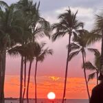 Tracy Pollan Instagram - Aloha from me and my bestie 🌺 #bestfriends #hawaii #laughter #hapiness #jennifergrey