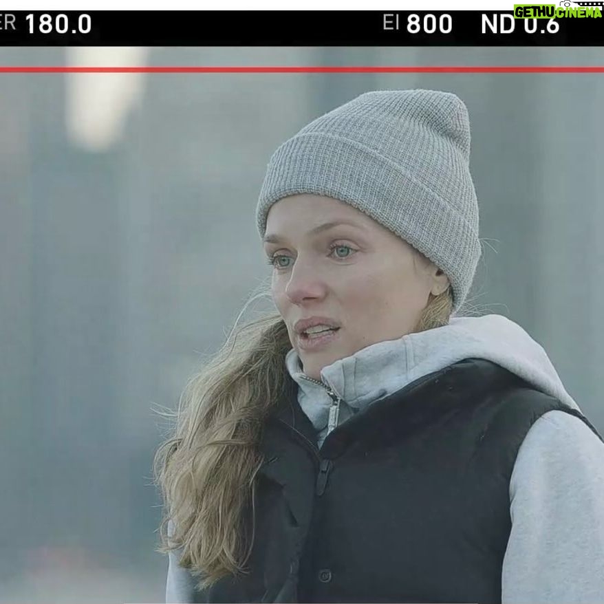 Tracy Spiridakos Instagram - I forgot to post last night 🫣 but here’s a couple behind the scenes pictures from that episode! Hope you all enjoyed it 😍