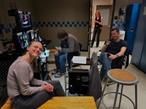 Tracy Spiridakos Instagram - Tonight’s episode was directed by the one and only, our very own @jesseleesoffer 🥳🥳🥳!! And you guys, it’s a realllllllly good one. You don’t want to miss it.