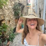 Tracy Spiridakos Instagram – 🌞
