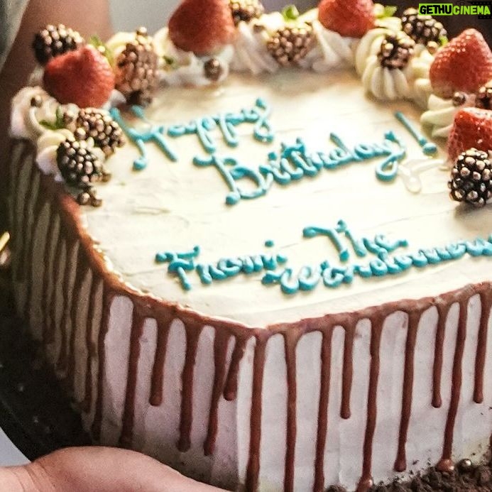 Tracy Spiridakos Instagram - Thank you @wonderversechicago for helping us celebrate our friend @pjflueger โs birthday!! We had so much fun. I highly recommend it you guys, if youโre in Chicago, definitely check it out. Also thank you @marinasqu for organizing and Paddy for being born ๐๐ค We had a WONDERful timeโฆ.see what I did there?!! ๐๐ #wonderversechicago ๐ธ by @loriallenphotodesigns