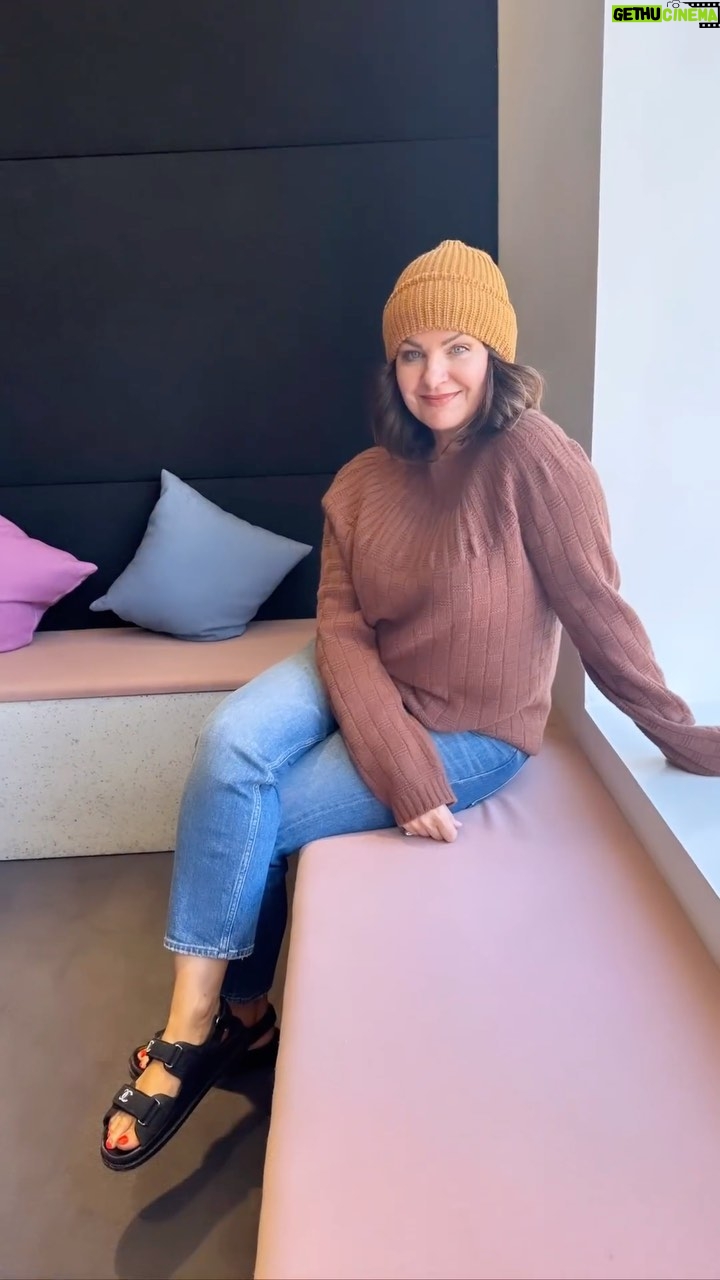Triona McCarthy - 734 Likes - āØCOMPETITION is CLOSEDāØ
Winner @stylebyjoannacluskey š
IrelandsEye Knitwear have a full restock of all their fabulous pieces for the last week of Create in Brown Thomas Dublin.š§¶
FYI Create23 finishes on August 20th. šļø
The collection as you will see in my stories, features the most fabulous layerable knits in this seasonās chicest shades of scarlet, rose, porcelain, ochre and āļø of course that look great rn & will last well into winter.
While the beanies, arm-warmers and collars are the perfect pieces for less than fifty š¶ to update your wardrobe for less!šš»
Best of all IrelandsEye Knitwear is a sustainably-focused business who make clothes designed to last a lifetime⦠27 pairs of hands are involved in the creation of each garment. šš»
They are one of the LAST textile manufacturers in Dublin. š°ļø
To CELEBRATE all this, I have a ā¬500 @irelandseyeknitwear gift card to give to one lucky winner.
Like, follow @triona.ie and @irelandseyeknitwear, and tag a friend of yours who would love this brand, in the comments.
ā° Winner picked on Wednesday, August 16th
BEST OF LUCK š¤
#irishgiveaway #irishcompetition