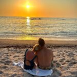 Trista Sutter Instagram - We do our best - to do and to be good, to live and to treat others well. We make decisions not knowing the outcome but hoping we’re on the right path - hoping the questions will be answered in time. We try to be a positive example, to care, to trust the process and to believe others will trust our intent is not malicious or misguided or mean. We do our best to live towards a purpose- to build meaningful relationships and experiences and to contribute to a common good. We do our best to remain easy in a difficult world, to be honest in deceitful times and to be open when it’s safer to stay closed. We seek balance - teetering mostly back and forth but sometimes…. Sometimes we land in just the right spot. Sometimes there are moments, moments like this one, in which we get a glimpse of just how beautiful life can be - how beautiful it is when we take time to appreciate the places and the people in them. To appreciate what and who we love most. They are always out there - these moments - though not always easy to find. But we do our best…. #love Caption credit: @ryansutter (I couldn’t have said it any better so, with permission, I’m sharing his beautiful words ❤️❤️) Photo credit: @blakessutter