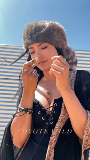 Tristin Mays Instagram - Something about this body oil…. 

It’s more than just a fragrance, it’s an experience.  My scent is #5.  @coyotewildxyz 
Kimono by @divinitty22 
Plant based🌱
Non toxic ☠️