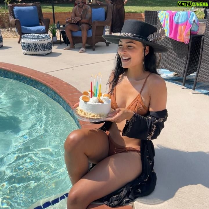 Tristin Mays - 48K Likes - Celebrating with my birthday twin once again. Thank you for my cute little cake!!! @loganlaurice 😭🖤🌹