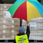 Trudie Styler Instagram - Tons more vital aid making its way into Ukraine today, thanks to our field partners @help_ukraine_center and @spivdiia whose volunteers diligently pack and send humanitarian food parcels and medical supplies direct to the frontline. They tell us the need remains high, particularly in the areas of conflict. Their priorities continue to be dried foods, tinned meats and fruits, medical equipment, power banks and warm clothing. Big thanks to our allies, founders and friends at Help Ukraine Center @stavnitser_andrey @rudnieva_olga @nzhook and for the incredible work they do. @theofficialsting and I remain committed to you. We look forward to bringing you up to date once these supplies have reached their destination in a few days. For further information on how you can support these organisations see the link in the bio. #helpukrainecenter #ukraine 🇺🇦💙💛