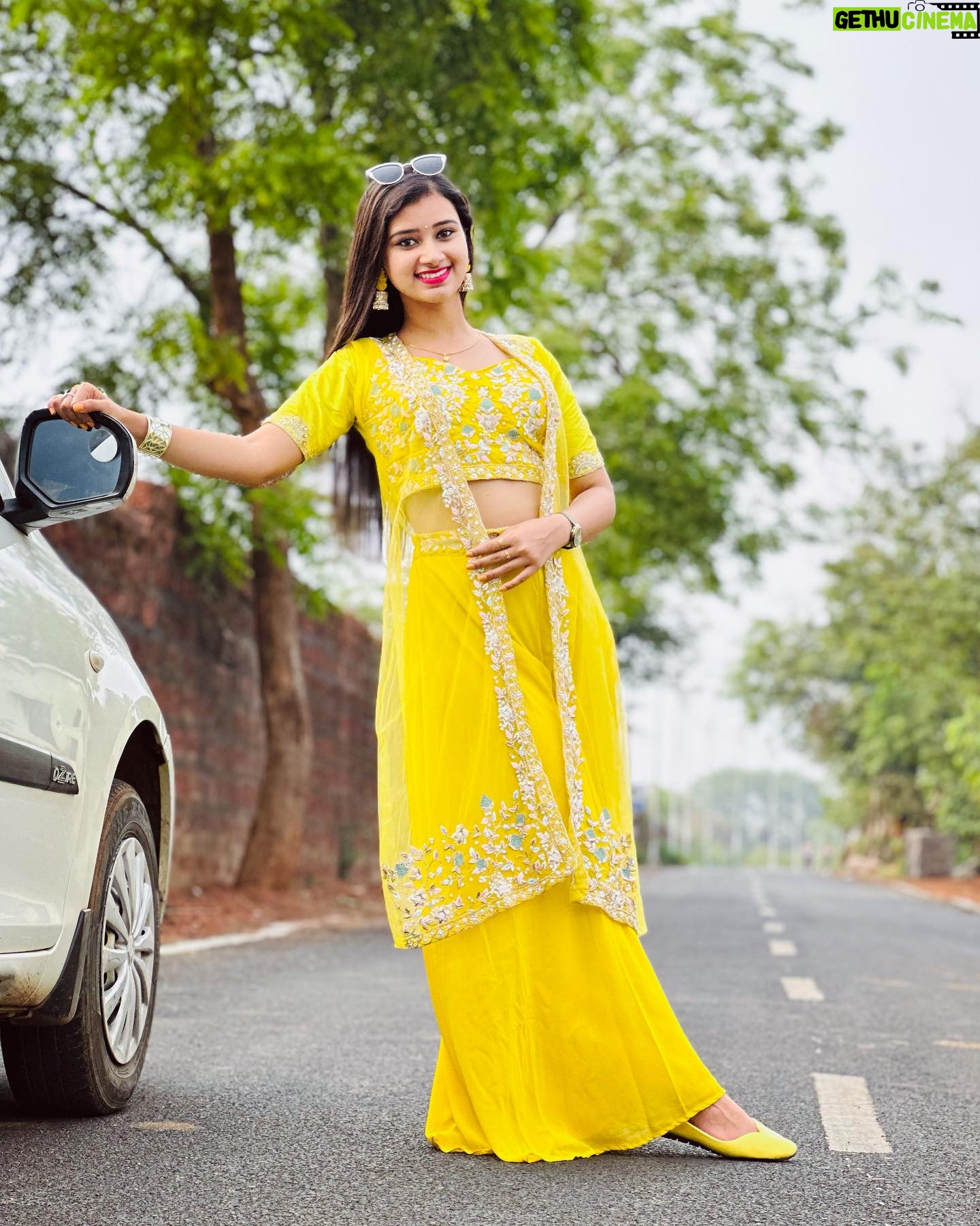 Trupti Mirambika - 2K Likes - 💛🌟🫰