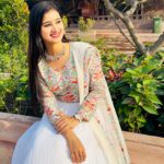 Trupti Mirambika Instagram - ⭐️🍁🌷🌞🌻