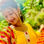 Trupti Mirambika Instagram - ସଂସାରରେ ସବୁଠାରୁ ଭଲ ଔଷଧ “ହସ”,ସବୁଠାରୁ ବଡ ସମ୍ପତ୍ତି “ବୁଦ୍ଧି”,ସବୁଠାରୁ ଭଲ ଅସ୍ତ୍ର “ଧର୍ଯ୍ୟ”,ସଂସାରର ସବୁଠାରୁ ସୁନ୍ଦର ସୁରକ୍ଷା “ବିଶ୍ବାସ”।ଆଉ ସବୁଠାରୁ ଖୁସିର କଥା ହେଲା ଏସବୁ ବିନା ମୂଲ୍ୟରେ ମିଳେ l ଶୁଭ ସକାଳ🌸🥰