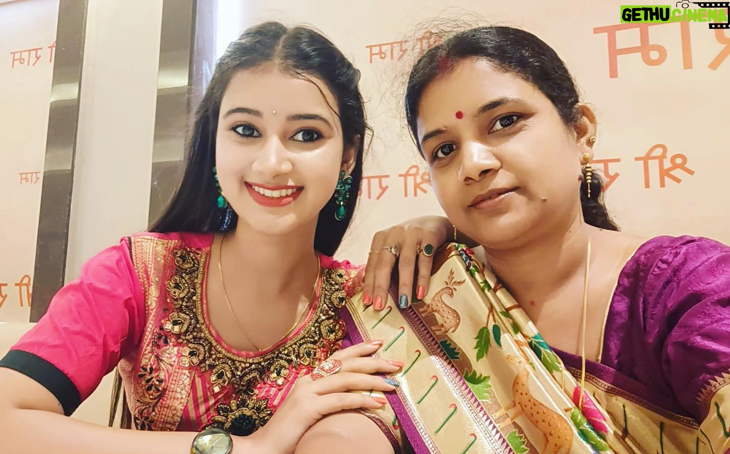 Trupti Mirambika - 2K Likes - Happy Mother’s Day You are the sunshine of my life, The reason for my smiles and sighs. On this Mother’s Day, I want to say, Thank you for being my guiding light.”
Laavvvvv u 😘♥️