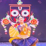 Trupti Mirambika Instagram – Ahe Nila Saila ❤️🙏
Dance performance in my college annual function 2k24🙏
@niis_group 😍
