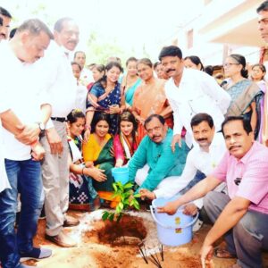 Trupti Mirambika Instagram - ଭୁବନେଶ୍ୱର ଦେବରାୟ କଲେଜ ରେ ଅନୁଷ୍ଠିତ ପ୍ରେରଣା ଓ ସିଟି କ୍ଲବ ଦ୍ୱାରା ଆୟୋଜିତ ସବୁଜ ସୁନ୍ଦର ଅଭିଯାନର ଉଦଘାଟନ ଉତ୍ସବ, ସମୂହ ବୃକ୍ଷ ରୋପଣ ଆଦି କାର୍ଯ୍ୟକ୍ରମ ଓ ସମ୍ବୋର୍ଦ୍ଧନା ପ୍ରଦାନ ପର୍ବରେ ଭାଗନେଇ ବହୁତ ଖୁସି ମନେ କରୁଛି 🙏🏻
ପ୍ରେରଣା ଓ ସିଟି କ୍ଲବ ଆୟୋଜକଙ୍କୁ ଅଶେଷ ଅଶେଷ ଧନ୍ୟବାଦ 🙏🏻♥️