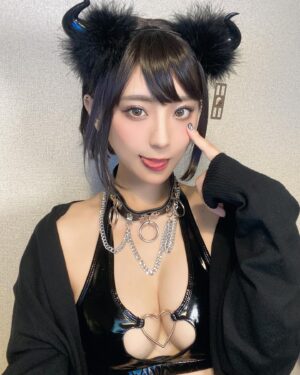 Tsunko Instagram - 👿