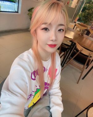Tymee Instagram - 🤷🏻‍♀️...🙂