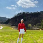 Uhm Hyun-kyung Instagram - 윤영이 첫필드 동행⛳️ #거기서거기 😭