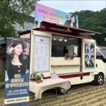 Uhm Hyun-kyung Instagram - 헤어 메이크업 스텝일 때 만나 어느덧 선생님이 된 나의 아르미와 지선초이 고마워 ! 스릉한다😍