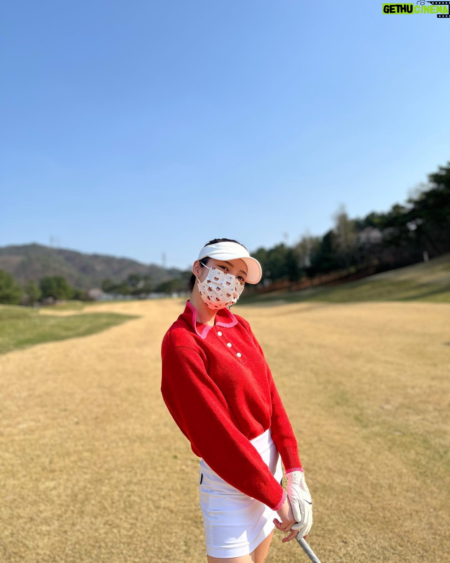 Uhm Hyun-kyung Instagram - 윤영이 첫필드 동행⛳️ #거기서거기 😭