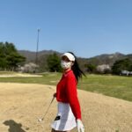 Uhm Hyun-kyung Instagram - 윤영이 첫필드 동행⛳️ #거기서거기 😭