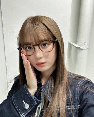 Ui Mihara Instagram - 最近充実してるからか時間経つのがかなり早く感じます、、
みんなもそう？もう1年が終わろうとしているよ怖いね😰