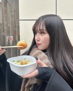 Ui Mihara Instagram - 中華街いったときの。小籠包と肉まん食べた。ｳﾏｳﾏ