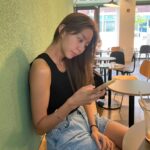 Uie Instagram - 커피 한 잔 할래요?😎